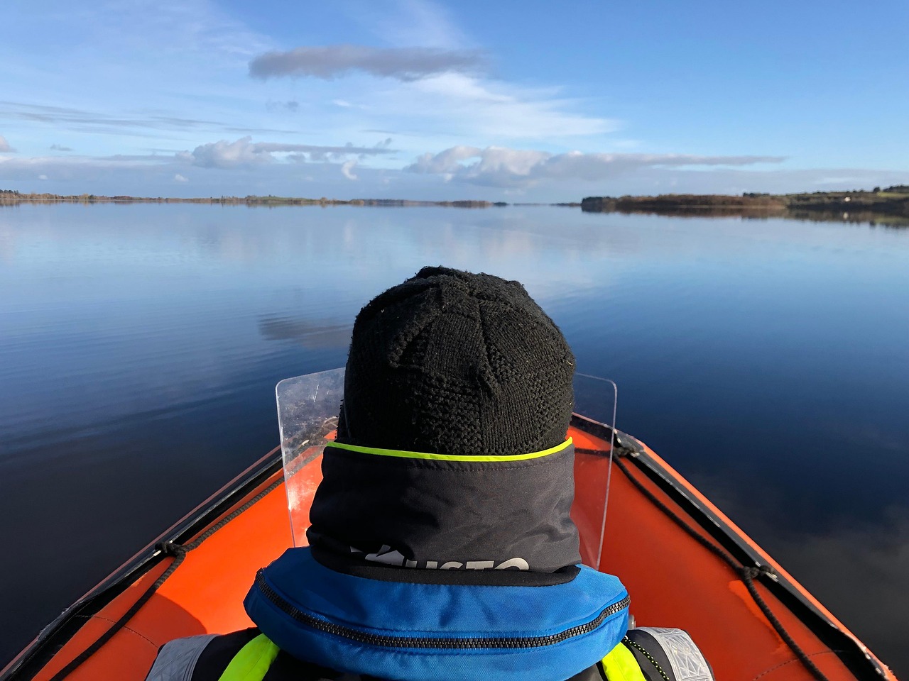 lough-corrib-7214433_1280